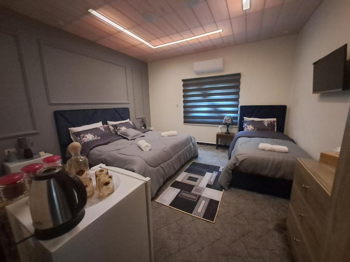 Cardostudio Hotell Jarash Exteriör bild